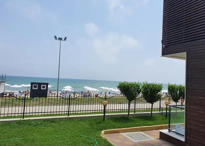 Amara-boutique & Design - студио 4* Ravda