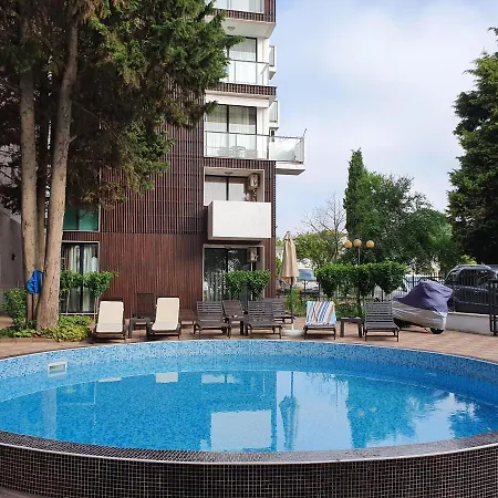 Aparthotel Amara-boutique & Design - студио 4*