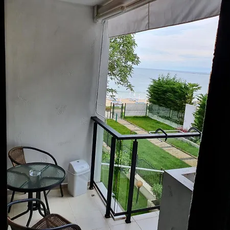 Apart-hotel Amara-boutique & Design - студио 4*